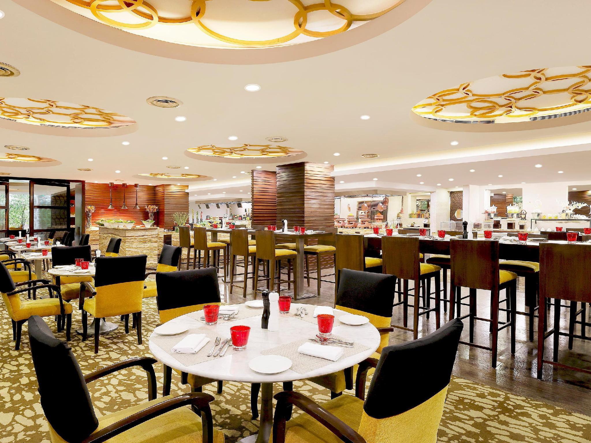Crowne Plaza Ahmedabad City Centre By Ihg Ngoại thất bức ảnh