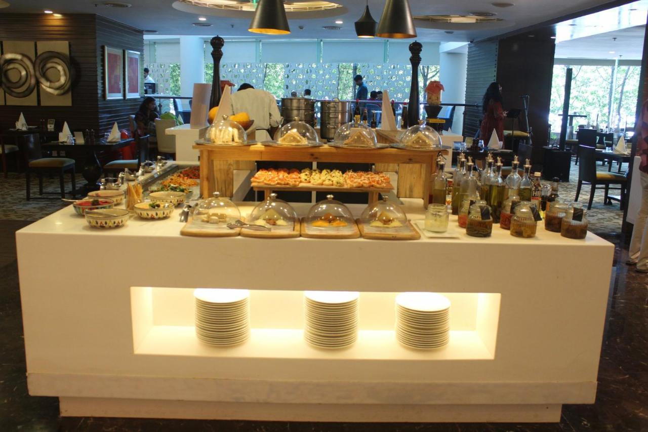 Crowne Plaza Ahmedabad City Centre By Ihg Ngoại thất bức ảnh