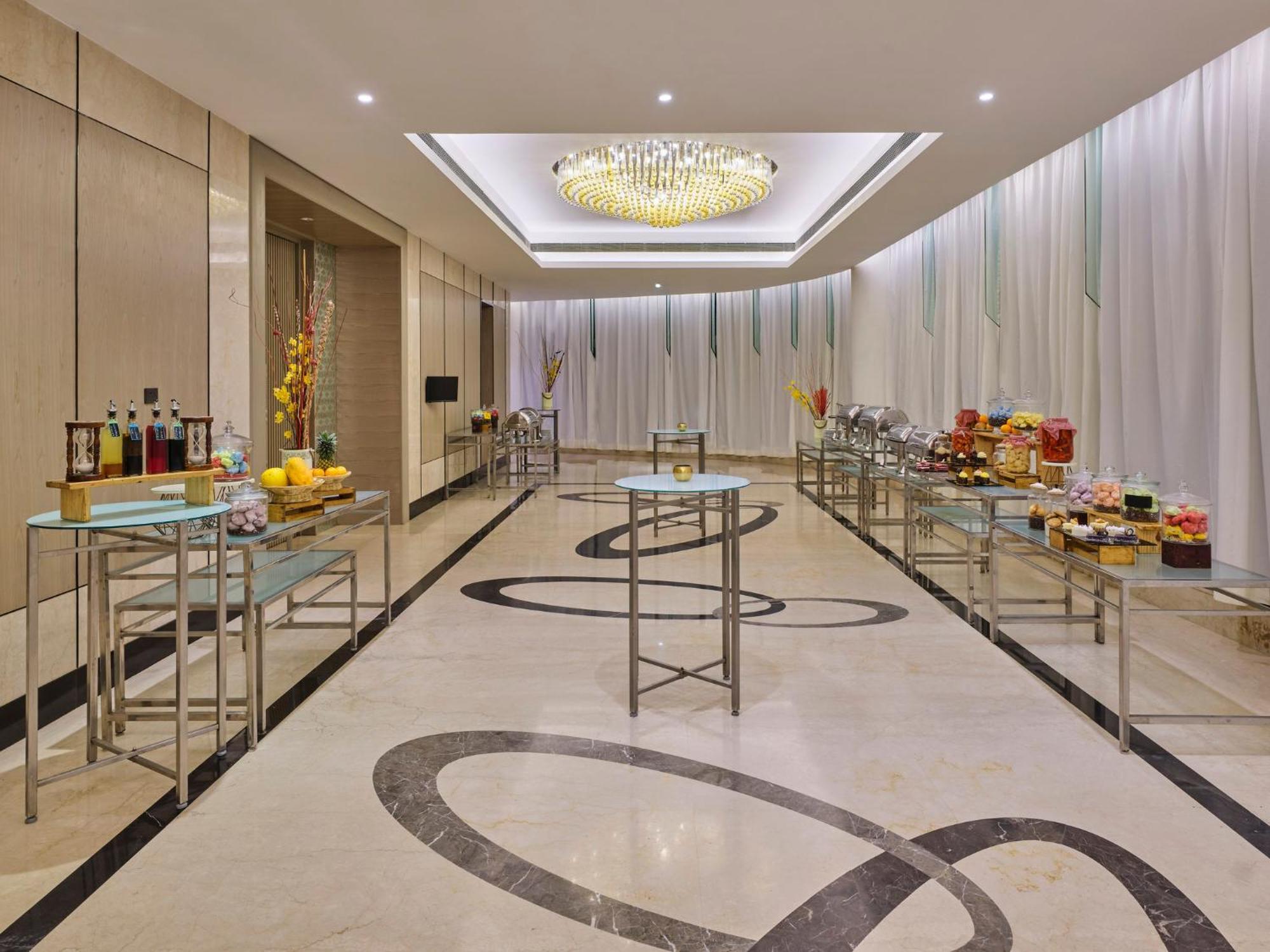 Crowne Plaza Ahmedabad City Centre By Ihg Ngoại thất bức ảnh