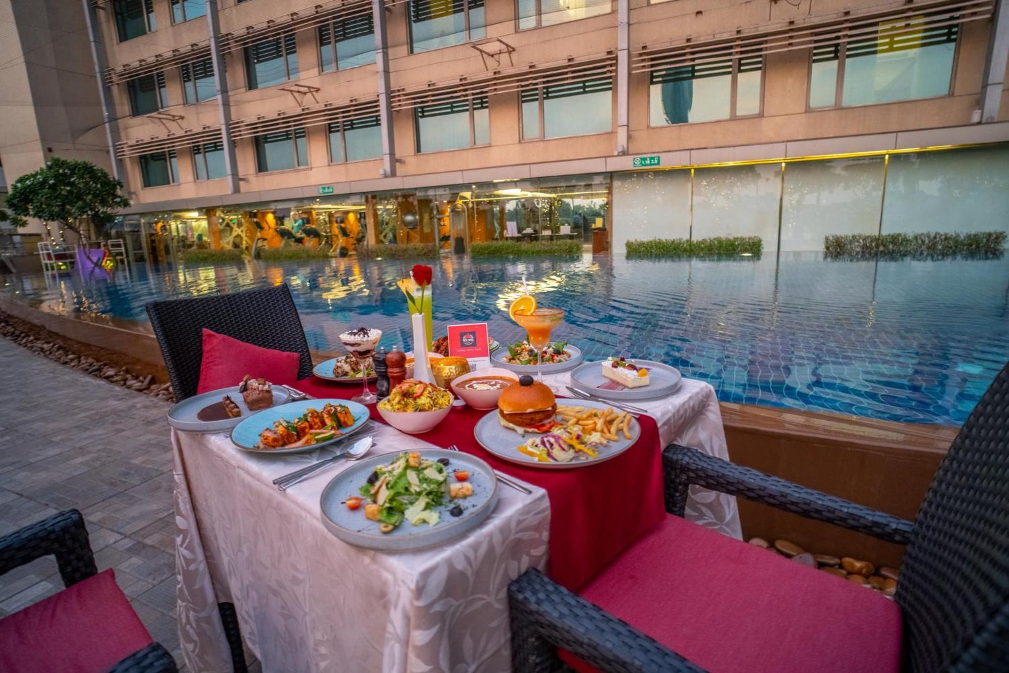 Crowne Plaza Ahmedabad City Centre By Ihg Ngoại thất bức ảnh
